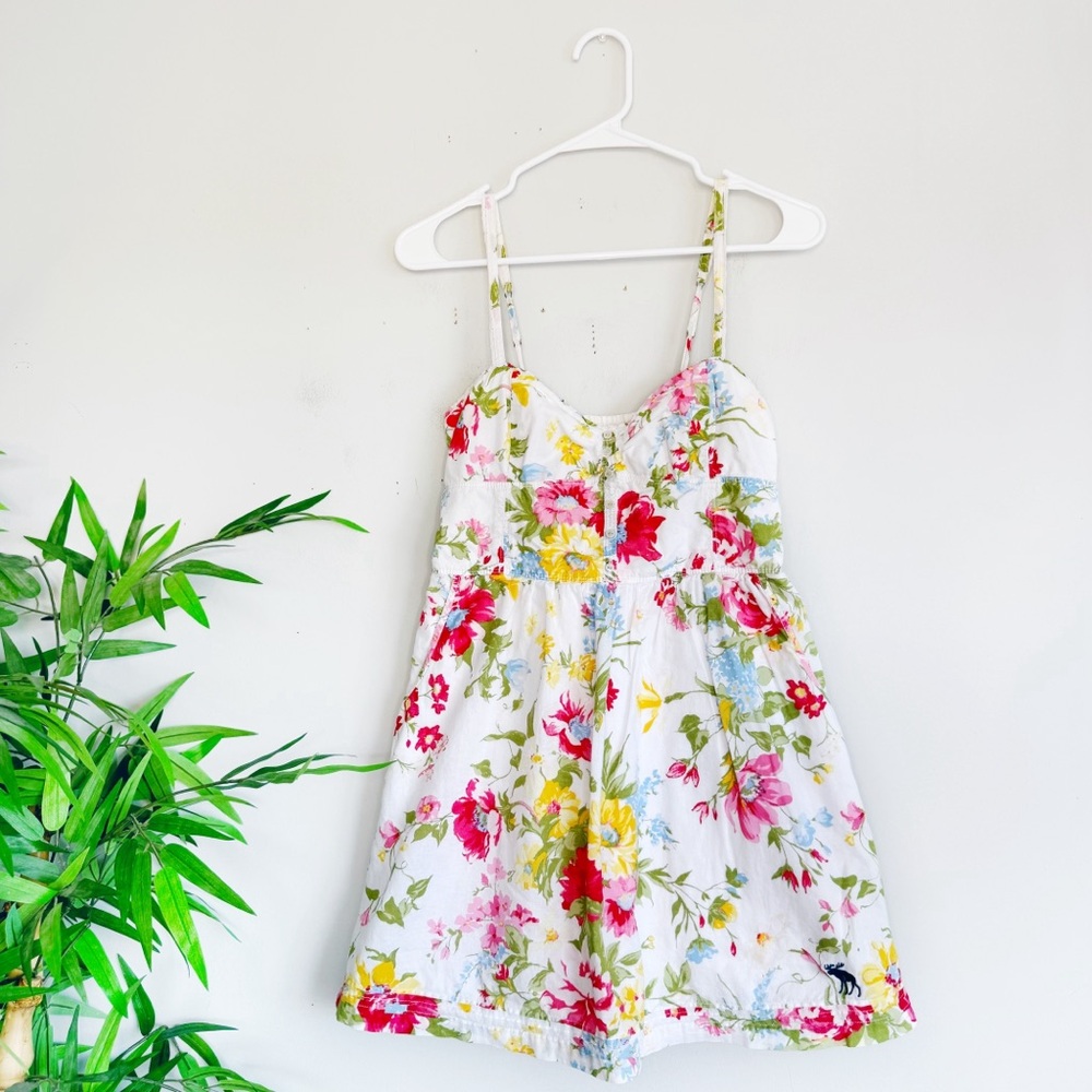 Abercrombie & Fitch White Floral Dress Medium